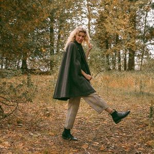 Vintage Queen of the Capes wool overcoat cape